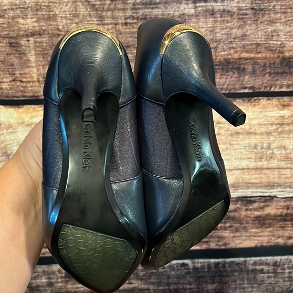 Calvin Klein heels - Picture 7 of 10
